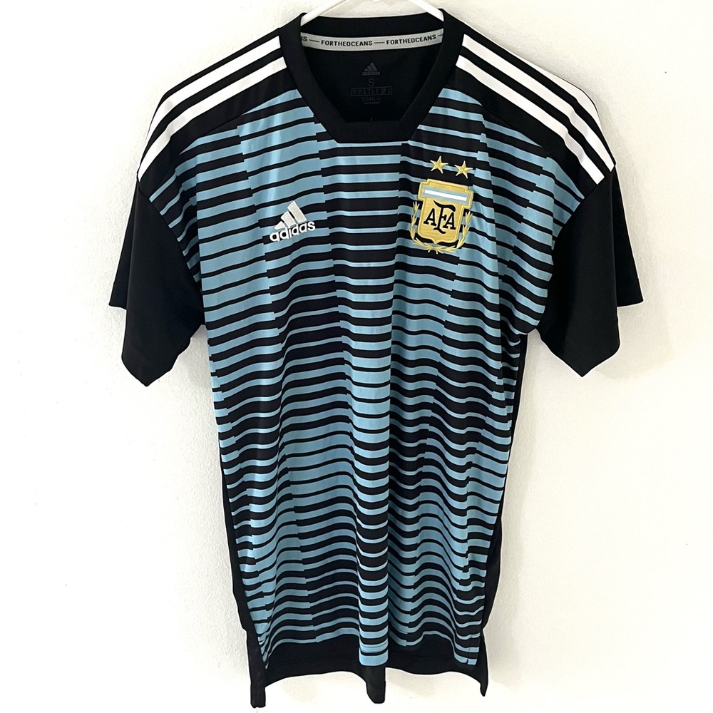 Adidas Climalite 2018 Argentina Prematch Soccer Kit/Jersey, Size: Small